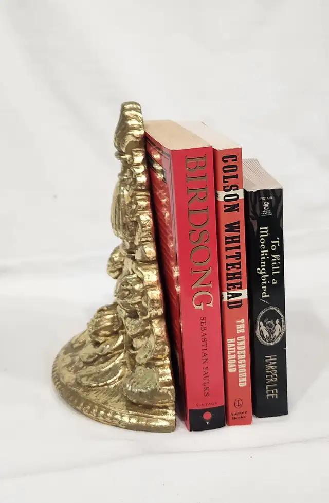 Vintage Plaster Wall Shelf Sconces, Book Ends in Home Décor & Accents in Kitchener / Waterloo - Image 7