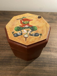 Hand painted golf accessory or trinket box - frog design