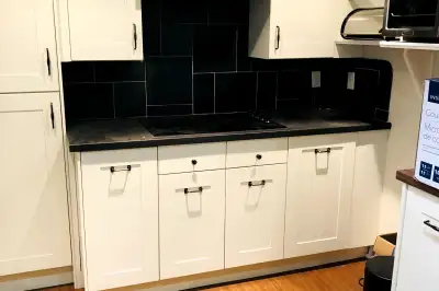 FULLY FURNISHED BASEMENT APARTMENT FOR LEASE