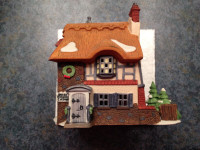 DEPARTMENT 56 - DAVID COPPERFIELD - BETSY TROTWOOD'S COTTAGE