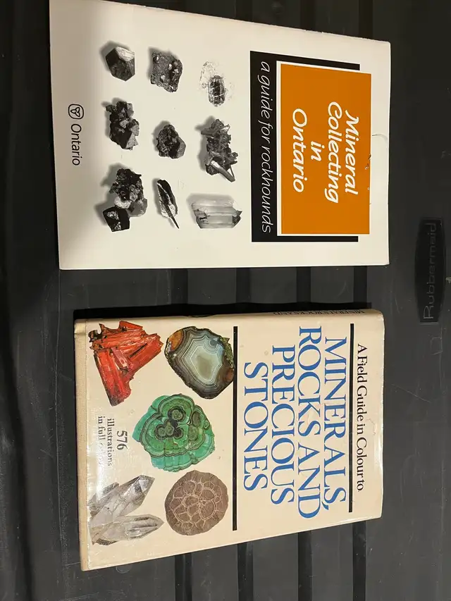 Rock and Mineral Books in Other in Hamilton - Image 2