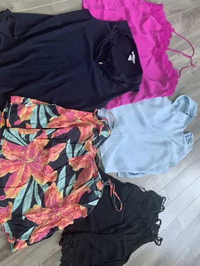 Size med womens tops lot, View more