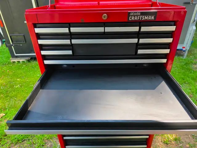 Craftsman 12 Drawers Tool Chest Full Depth Toolbox With 2 Keys in Tool Storage & Benches in Windsor Region - Image 7
