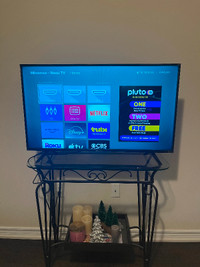 Hisense 40 Inch Smart LED TV For Sale in Excellent Condition!