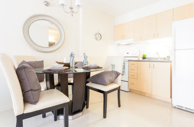Ville St-Laurent – À PARTIR DE 1 600 $/MOIS – AVANT CRÉDIT D'IMPÔT | Entrée sécurisée | Balcon | Soi...