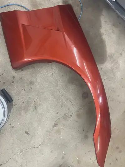 Hi selling a good used right front fender for a C6 corvette