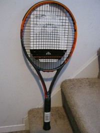 TENNIS RACQUETS - TENNIS PRO SELLING TENNIS RACQUETS(NEW)