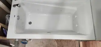Jet Tub - Just like new (faucets included), View more