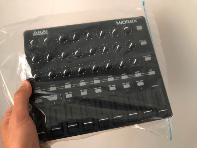 Akai Midi Mix dans Matériel audio professionnel  à Ville de Montréal