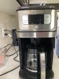 DGB-800 Cuisinart Fully Automatic 12Cup Grind & Brew Coffeemaker