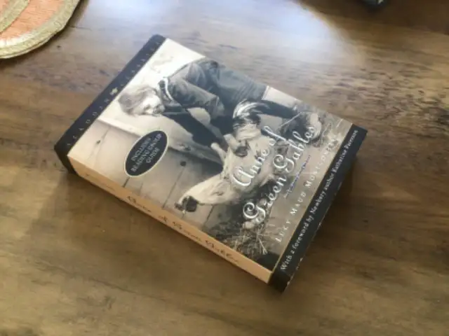 Softcover Classic Anne of Green Gables Book in Fiction in St. Catharines - Image 2