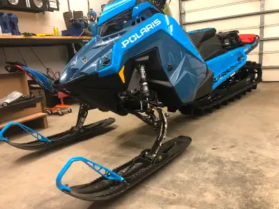 2024 boost 165 3.25 track 260km 7s gauge Full Iceage setup Full kyber bar setup Sledshed cooker can...