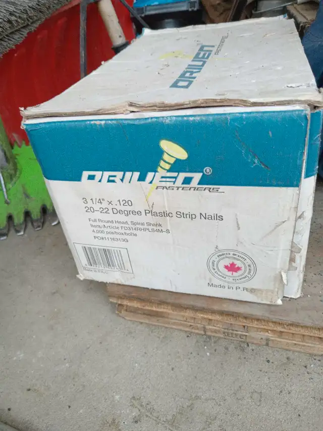 3 1/4 inch framing nails in Hardware, Nails & Screws in Edmonton - Image 3