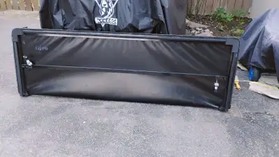 BISON SOFT TRIFOLD TONNEAU COVER ( Off 2019 Ram Rebel New Body Style ) BOX SIZE: 5' 7" ( 67" ) 2 YRS...
