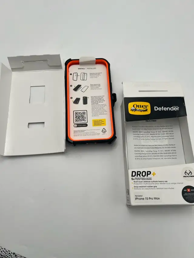 New iPhone 15 Pro Max Defender Series in Cell Phones in London - Image 3