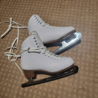 Jackson Ultima Women's Excel 1290 Figure Skates - Size 8.5