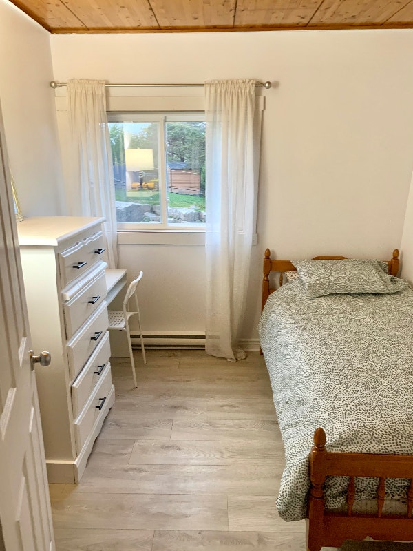 Furnished room for rent for female in a 3 bedroom townhouse. Room