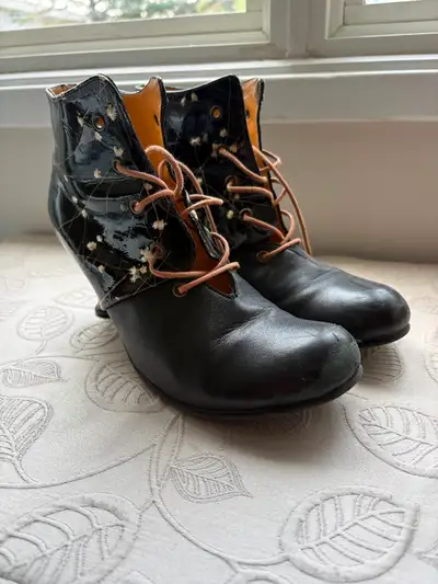 John Fluevog black/white Rose Dunn boots - 8 1/2, View more