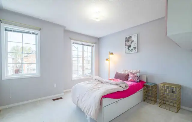 3 Bedroom/ 2.5 Bath house for rent in Mississauga