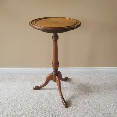 Solid Antique Wood Side Table - Great Condition - South Ajax, View more