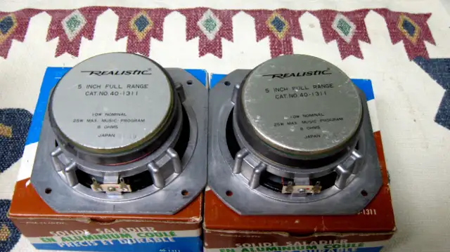 Realistic Die Cast 5-inch speakers in Speakers in Penticton - Image 8