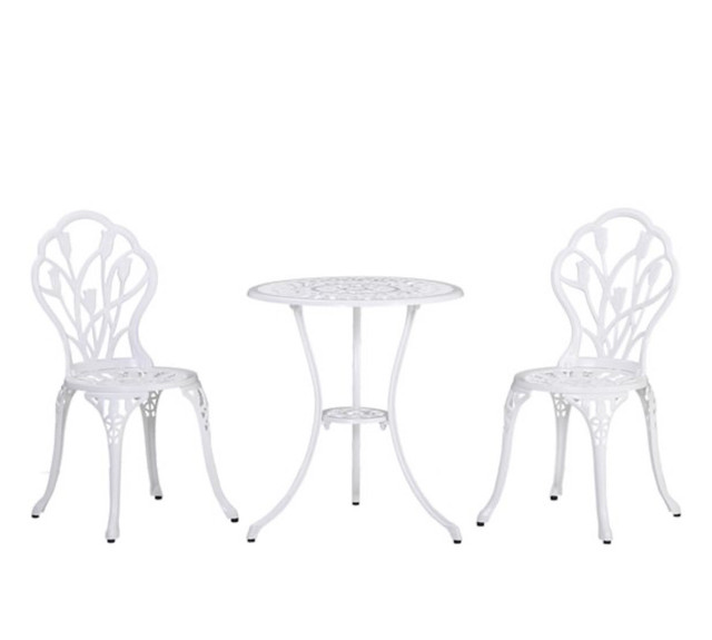 PATIO CHAIR AND TABLE SET in Patio & Garden Furniture in Mississauga / Peel Region - Image 3