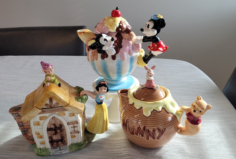 Disney Tea Pots to add to your Collection Arts & Collectibles