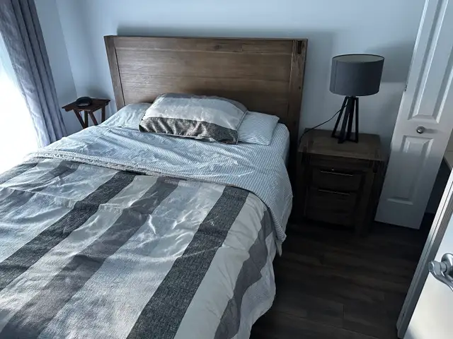 lit double , meuble de chambre et matelas  in Beds & Mattresses in Longueuil / South Shore - Image 3