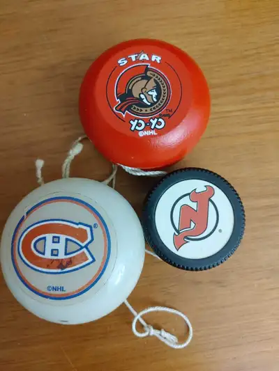 NHL HOCKEY YO YOs YO YO 3 NHL Yo Yos Montreal Canadians, New Jersey Devils, Ottawa Senators. Price i...