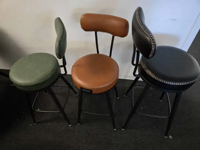360° Swivel Bar Stool  in Chairs & Recliners in Markham / York Region - Image 6