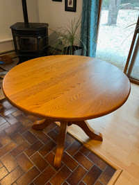 Solid oak table round/oval