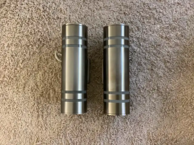 Outdoor wall light/ lamp in Outdoor Lighting in Kingston - Image 2