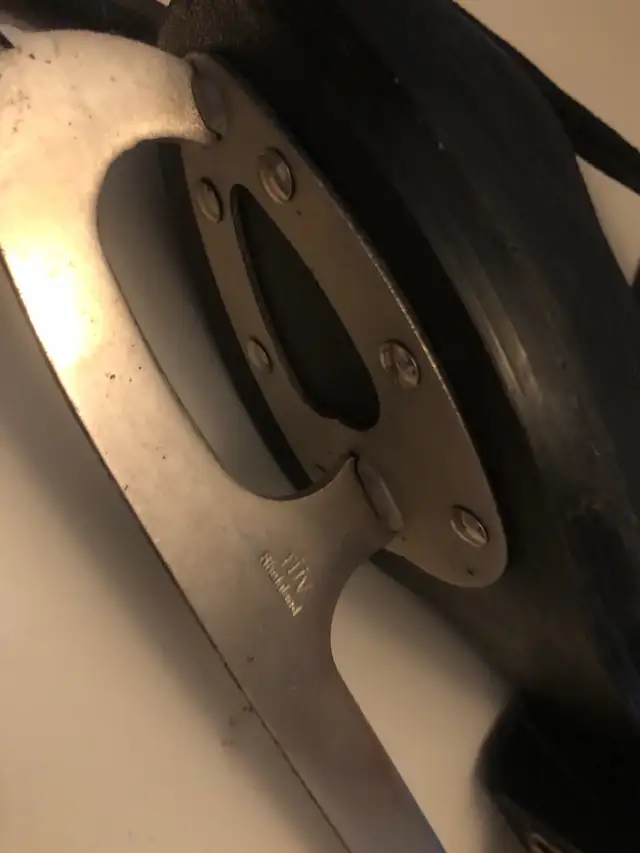 Figure Skates in Skates & Blades in City of Toronto - Image 4