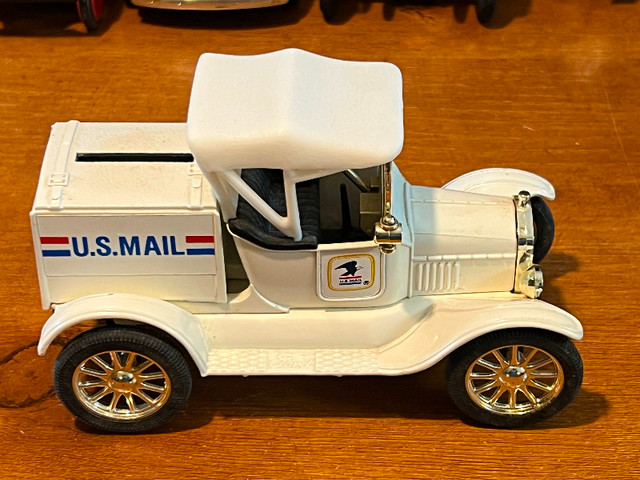 U.S.Mail Truck Bank Built-up H.O. 1918 Runabout ERTL.5 1/2" X3" dans Art et objets de collection  à Longueuil/Rive Sud - Image 4