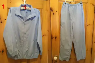ENSEMBLES POUR DAME À 10$ CHACUN, View more