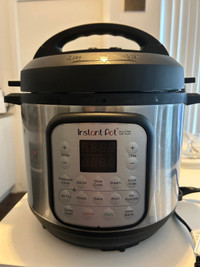 Instant pot cooker with air fryer 