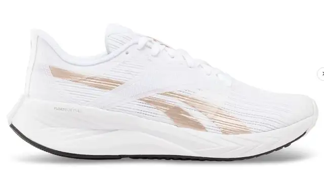 Reebok Women's Energen Tech Plus Running Shoes size 11 in Women's - Shoes in Mississauga / Peel Region - Image 2