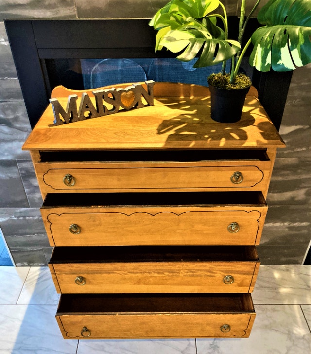 Vintage French Provincial Four (4) Drawer Dresser on Casters Dressers