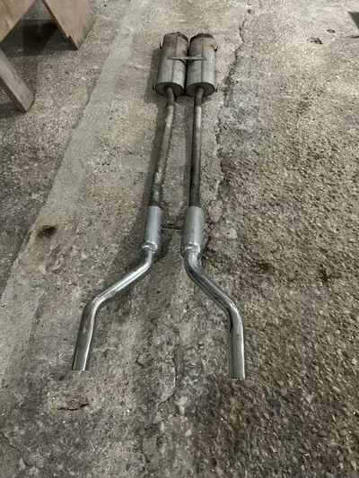 Used stainless exhaust off a 1967 e-type (226)622-1985