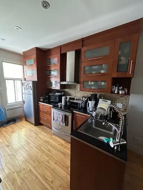 UN BEL APPARTEMENT STYLE LOFT DANS LE SECTEUR DE ROSEMONT.