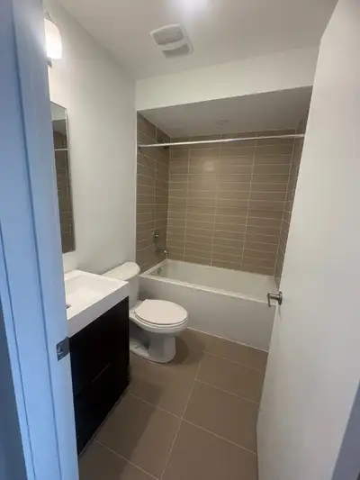 I have 1 room available from now , can move in asap , close to Yorkdale subway 5-8mins walk , bus st...