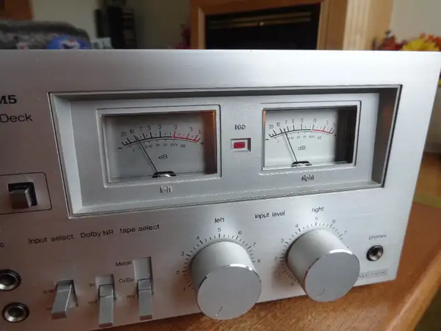Technics RS-M5 Vintage Stereo Cassette Tape Deck(1980-82) in Stereo Systems & Home Theatre in Markham / York Region - Image 5