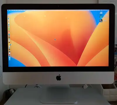 Selling my 2017 iMac with a 21.5" 4K Retina display, this computer features a 3 GHz Quad-Core Intel...