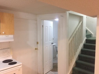 Basement Bachelor Apartment For Rent (Scarborough East ) 5