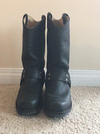 Genuine leather boots 