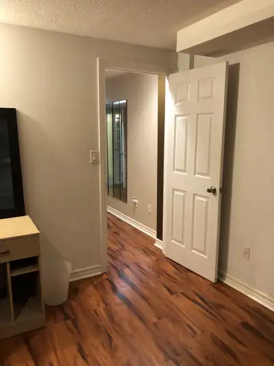 Basement with Big RM &Private BathRM nearby Hwy7/Yonge Now