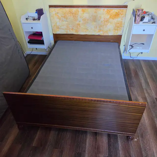 Double mattress with boxspring (the size between Queen and twin) in Beds & Mattresses in Kingston - Image 7