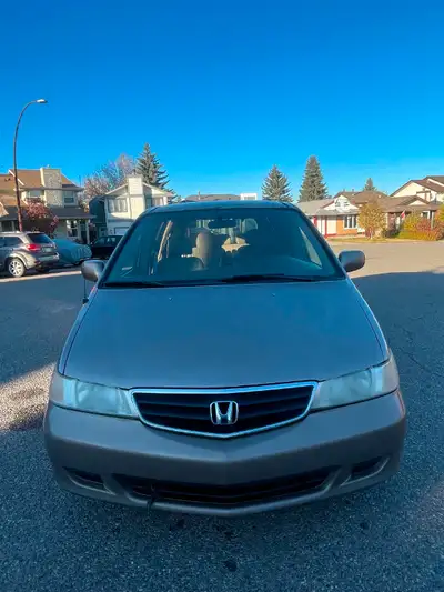Selling a 2003 Homda Odyseey, absolutely no leaks or issues, ready for the road, Great for hauling k...