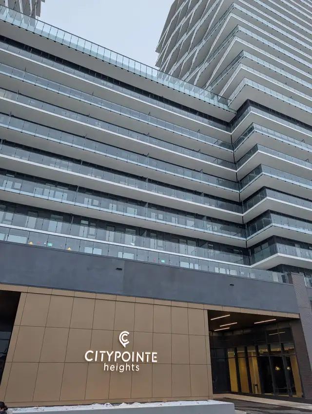 Brand New 1 1 Bed/1.5 Bath Condo Up For Lease In Brampton