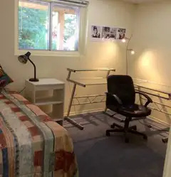 walk2McMaster; 2 rms avail in male student house. incl util&furn